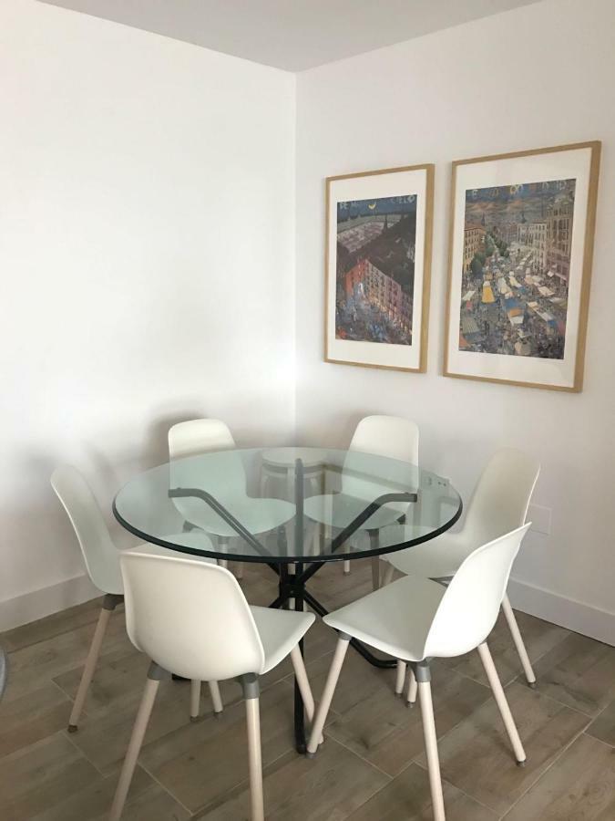 פואנגירולה Apartamento Torreblanca Free Parking מראה חיצוני תמונה