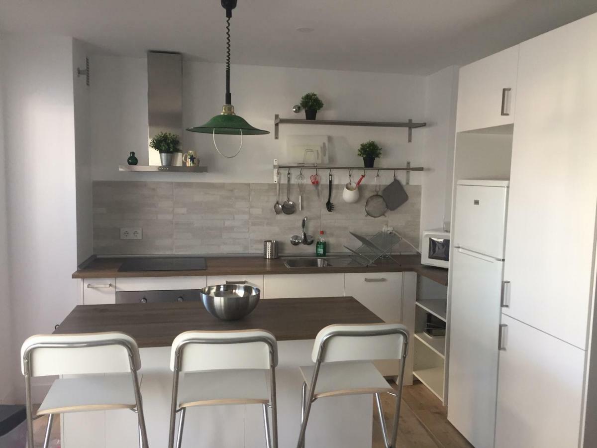 פואנגירולה Apartamento Torreblanca Free Parking מראה חיצוני תמונה